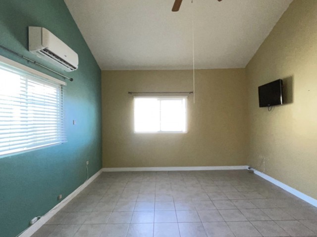 Townhouse For Rent in Caribbean Estate Greater Portmore, St. Catherine Jamaica | [1]