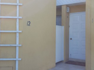 Townhouse For Rent in JACKS HILL, Kingston / St. Andrew Jamaica | [7]
