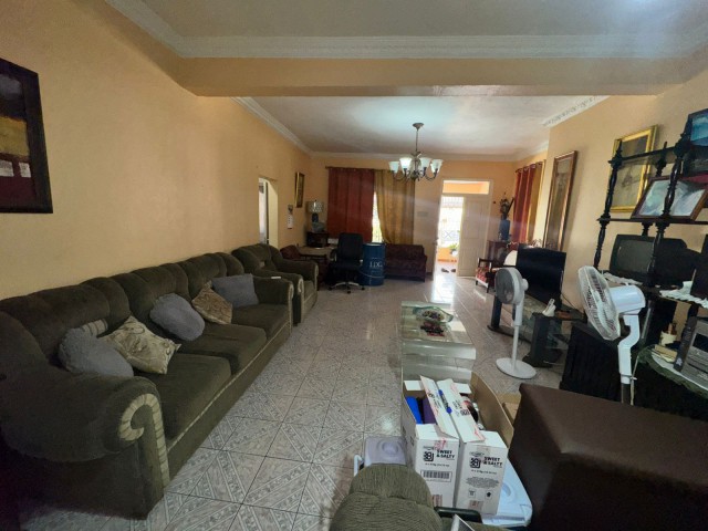 9 bed House For Sale - Havendale, Kingston / St. Andrew, Jamaica