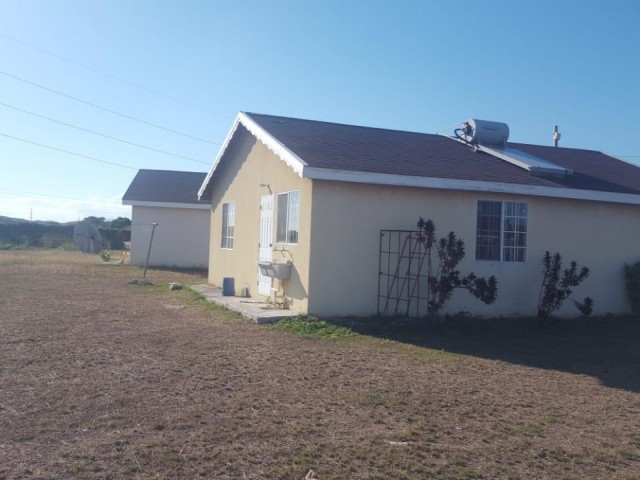 2 bed House For Rent - Old Harbour, St. Catherine, Jamaica