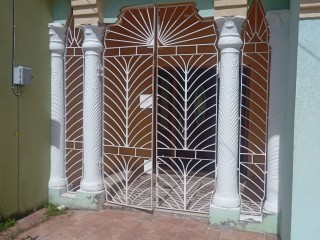 3 bed House For Sale in Mineral Heights, Clarendon, Jamaica