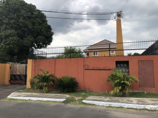 2 bed Apartment For Sale in Lyndale Avenue Kingston 20 Lower Molynes Road, Kingston / St. Andrew, Jamaica