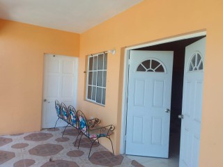 2 bed House For Rent in Mona, Kingston / St. Andrew, Jamaica