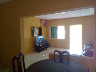 House For Sale in Rock Hall, St. Catherine Jamaica | [9]