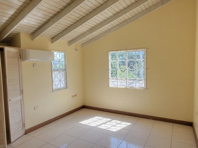 House For Sale in CORAL SPRING, Trelawny Jamaica | [6]
