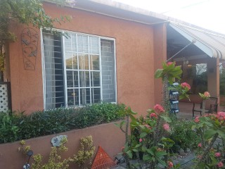 House For Sale in HARBOUR VIEW, Kingston / St. Andrew Jamaica | [14]