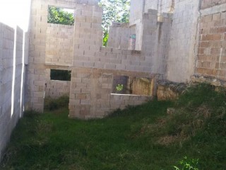 Manchester, Manchester, Jamaica - House for Sale