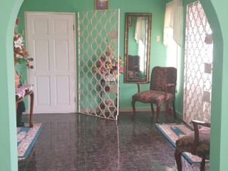 House For Sale in Green Acres, St. Catherine Jamaica | [2]