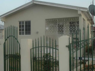 House For Sale in May Pen, Clarendon Jamaica | [2]