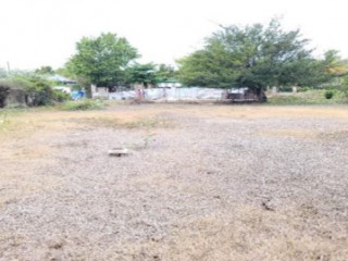 Residential lot For Sale in Fairview Park Spanish Town, St. Catherine, Jamaica