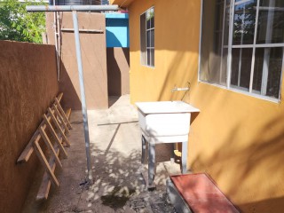 House For Rent in Magil Palms Spanish Town, St. Catherine Jamaica | [11]