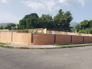 House For Sale in Mona Heights, Kingston / St. Andrew Jamaica | [14]