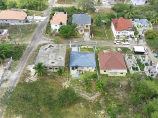 3 bed House For Sale in Santa Cruz, St. Elizabeth, Jamaica