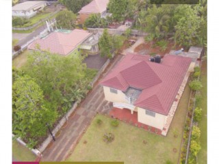 4 bed House For Sale in Mandeville, Manchester, Jamaica