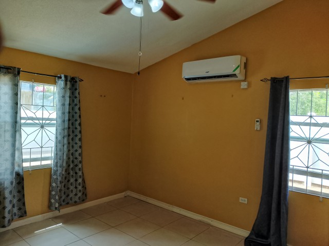 Townhouse For Rent in El Prado Verde, St. Catherine Jamaica | [8]