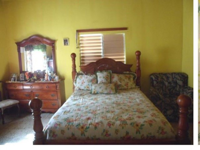 House For Sale in Browns Town, St. Ann Jamaica | [4]