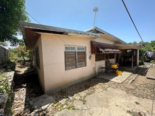 3 bed House For Sale in Spanish Town, St. Catherine, Jamaica