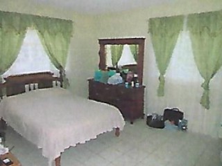 House For Sale in CORAL GARDEN, St. James Jamaica | [2]