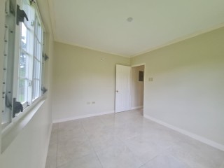 House For Rent in Ewarton, St. Catherine Jamaica | [6]