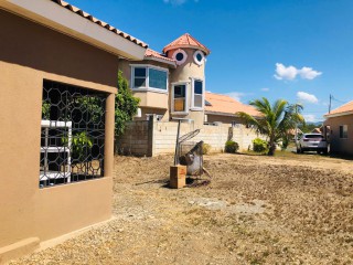 House For Rent in Caribbean Estates, St. Catherine Jamaica | [11]