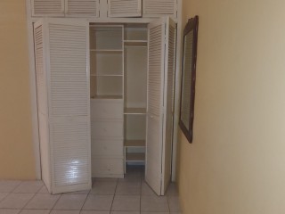 Apartment For Rent in Kingston 6, Kingston / St. Andrew Jamaica | [11]