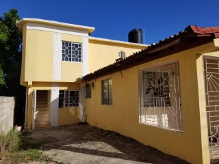 5 bed House For Sale in Hellshire, St. Catherine, Jamaica