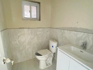 2 bed Apartment For Sale – Red Hills, Kingston / St. Andrew, Jamaica