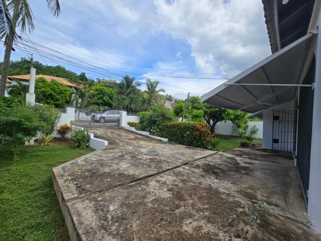 House For Sale in St Jago Gardens, St. Catherine Jamaica | [2]