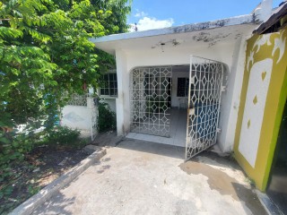 3 bed House For Sale in Portmore, St. Catherine, Jamaica