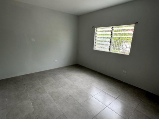 Flat For Rent in Havendale, Kingston / St. Andrew Jamaica | [12]