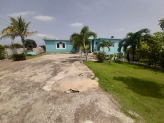 House For Sale in Hellshire, St. Catherine Jamaica | [9]