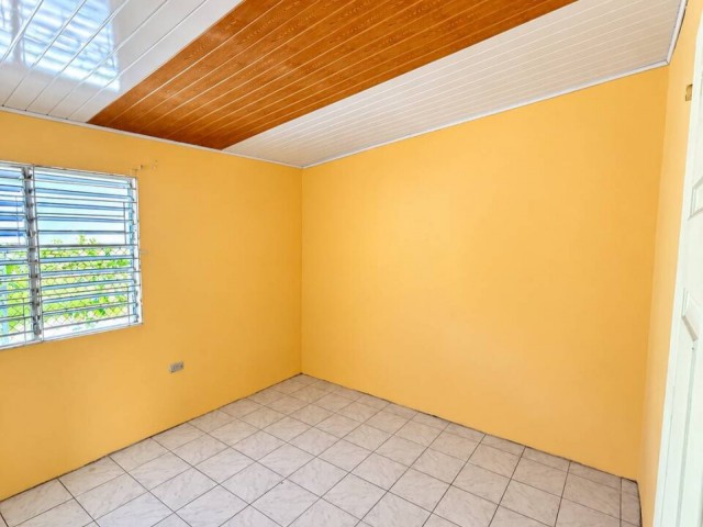 House For Rent in Linstead, St. Catherine Jamaica | [6]