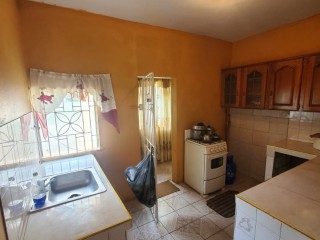 2 bed House For Sale in Cotton Piece, St. Catherine, Jamaica