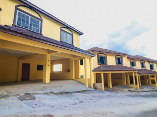 Townhouse For Sale in Norbrook Heights, Kingston / St. Andrew Jamaica | [1]