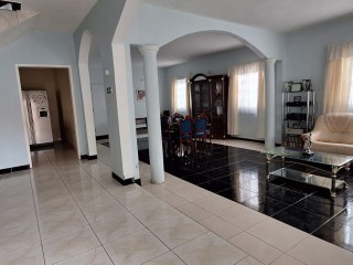 House For Sale in Willamsfield, Manchester Jamaica | [1]
