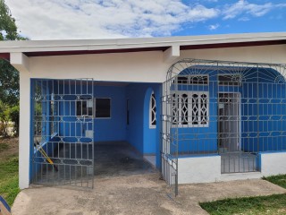 3 bed House For Sale in Spanish Town, St. Catherine, Jamaica
Under Offer