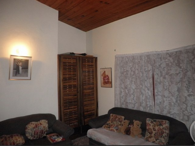 House For Sale in Queensborough, Kingston / St. Andrew Jamaica | [1]