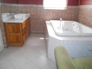 Townhouse For Rent in Haining Mews, Kingston / St. Andrew Jamaica | [8]