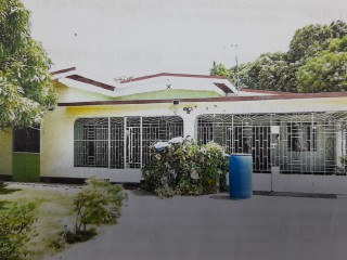 4 bed House For Sale in Yallahs, St. Thomas, Jamaica