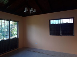 House For Rent in Waterloo, Kingston / St. Andrew Jamaica | [10]