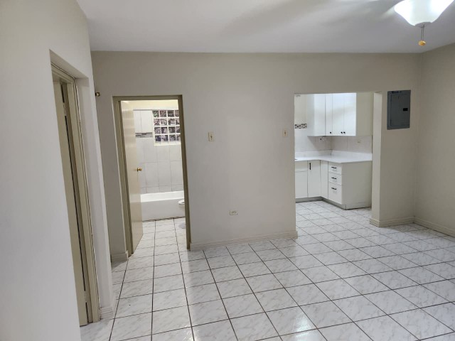 2 bed Apartment For Rent - Graham Heights, Kingston / St. Andrew, Jamaica