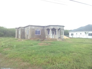 House For Sale in Four Paths, Clarendon Jamaica | [8]