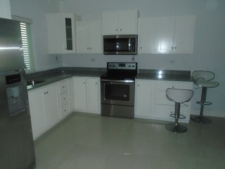 Apartment For Rent in Halfway Tree, Kingston / St. Andrew Jamaica | [3]