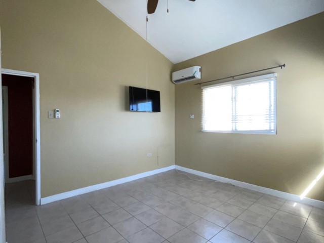 Townhouse For Rent in Caribbean Estate Greater Portmore, St. Catherine Jamaica | [6]