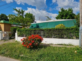 House For Sale in Hughenden, Kingston / St. Andrew Jamaica | [6]