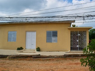 House For Sale in Guys Hill, St. Catherine, Jamaica