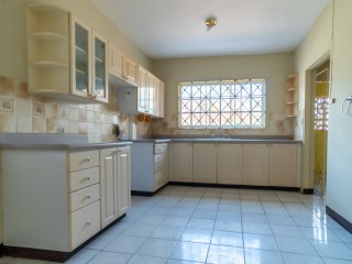 4 bed House For Sale in Keystone, St. Catherine, Jamaica