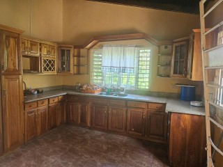 6 bed House For Sale – RED HILLS, Kingston / St. Andrew, Jamaica