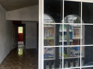 Townhouse For Sale in Hamilton Gardens Portmore Saint Catherine, St. Catherine Jamaica | [12]