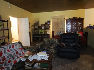 House For Sale in Porus, Manchester Jamaica | [3]